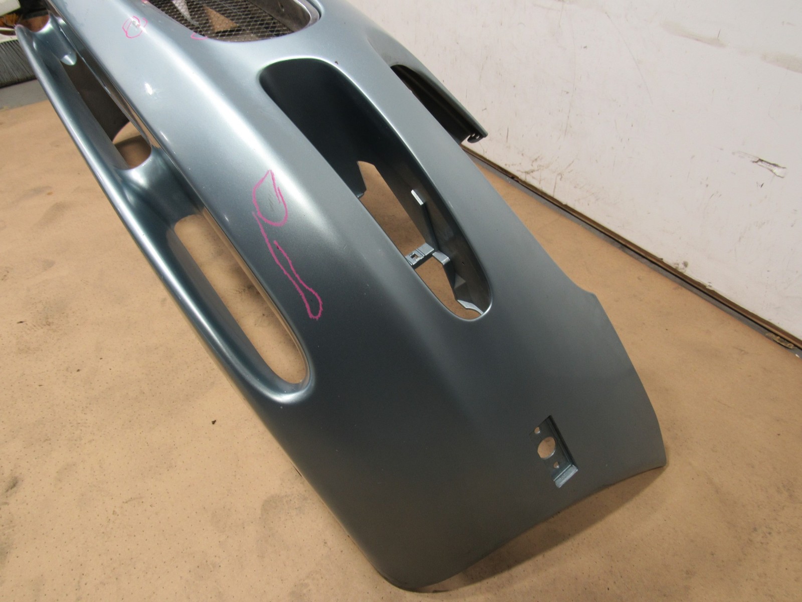 02-06 Maserati Coupe GT 2004 Front Bumper Cover W/ Grille ;