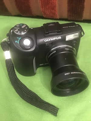 Camera Olympus SP-350 8MP Digital Camera with Zoom Lens