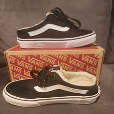 Size 5 - VANS Ward Suede Canvas Black White