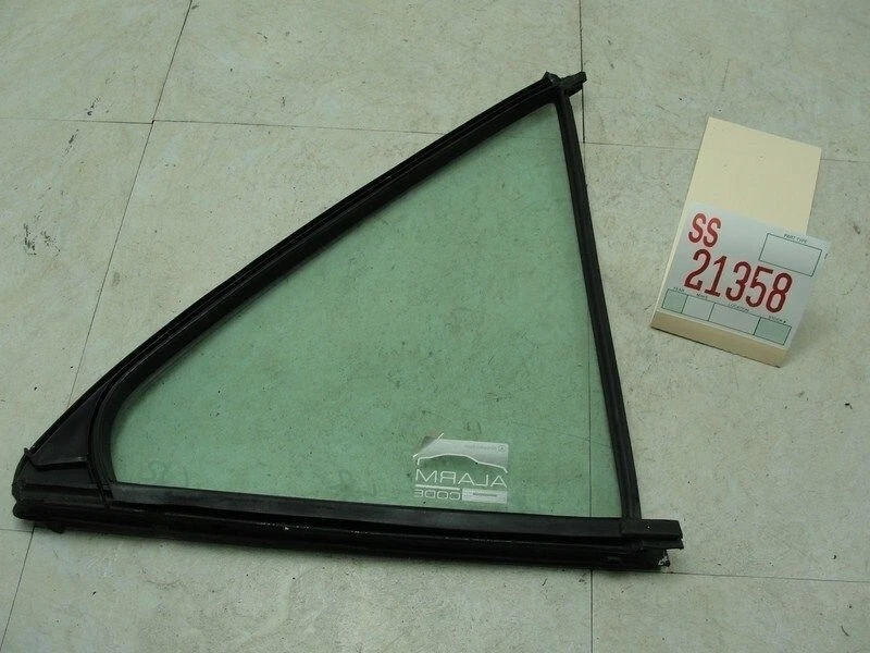 Ventana de vidrio de ventilación C220 1994 1996 Mercedes Benz puerta trasera izquierda conductor OEM Foto 2 de 4