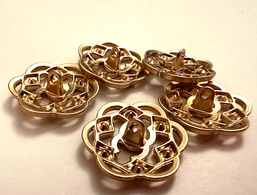 chanel camellia Gold Buttons cut out design crystals features gold metal cc logo - Picture 12 of 21