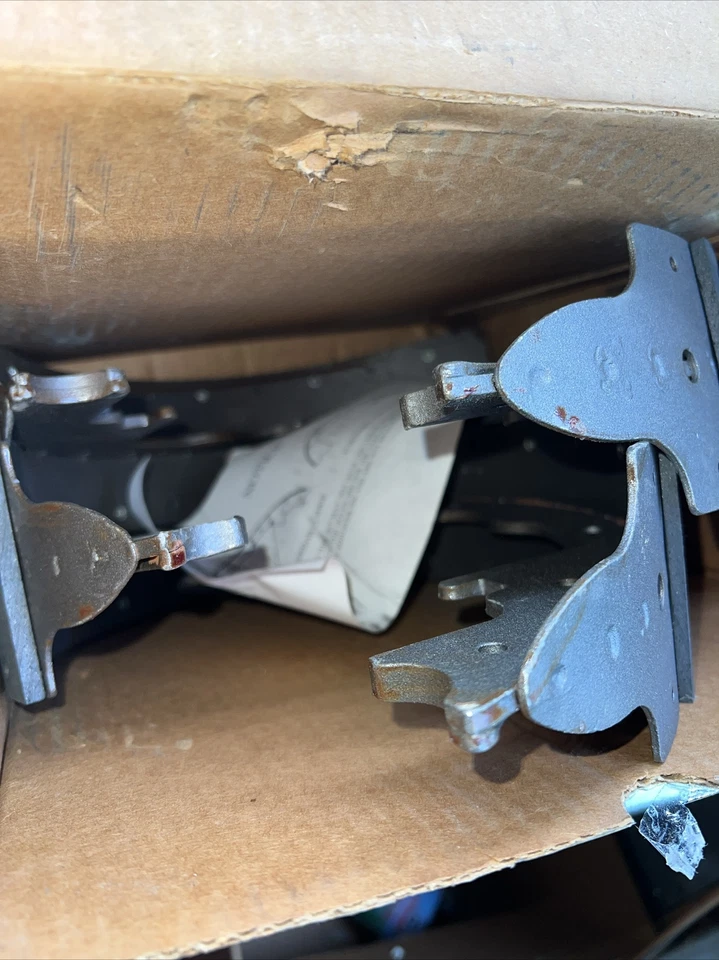 Brake Shoes Set for Dodge B2500 W150 W250 Ford E250 E350 F250 F350 F+S - Image 3 of 4