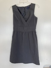 GAP M Gray sheath dress Size 0 sleeveless M v neck zip back Career Office Wear