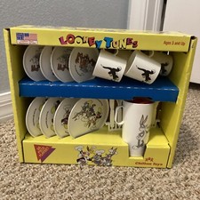Looney Tunes 26 Piece Playset Tea Party Play Food Chilton Toys 1995 Warner Bros