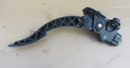 クラッシュ9EdyLоw Nissan / Infiniti Nissan OEM JDM RHD Steering Lock w/ Key