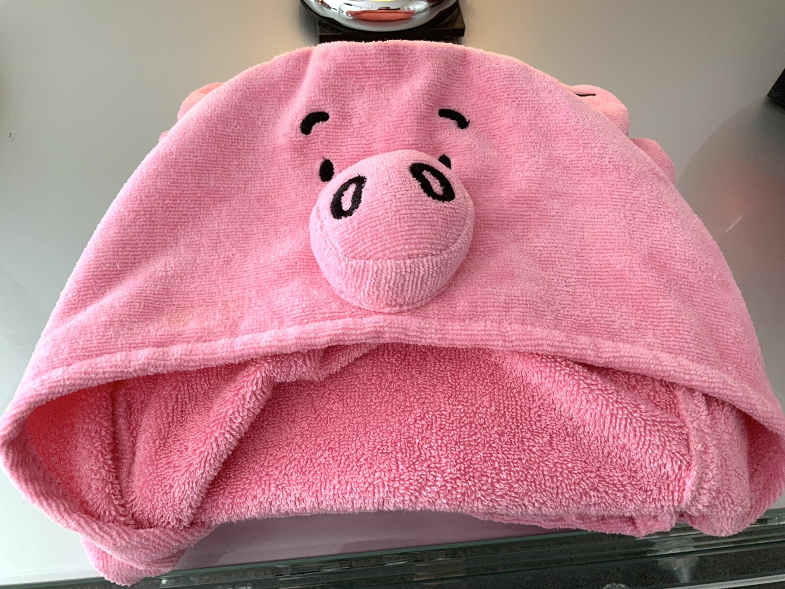 Percy Pig Towel Large Hooded Cotton Towel, Snuggle Hoodie, Pyjamas 11/12 Bundle image 5