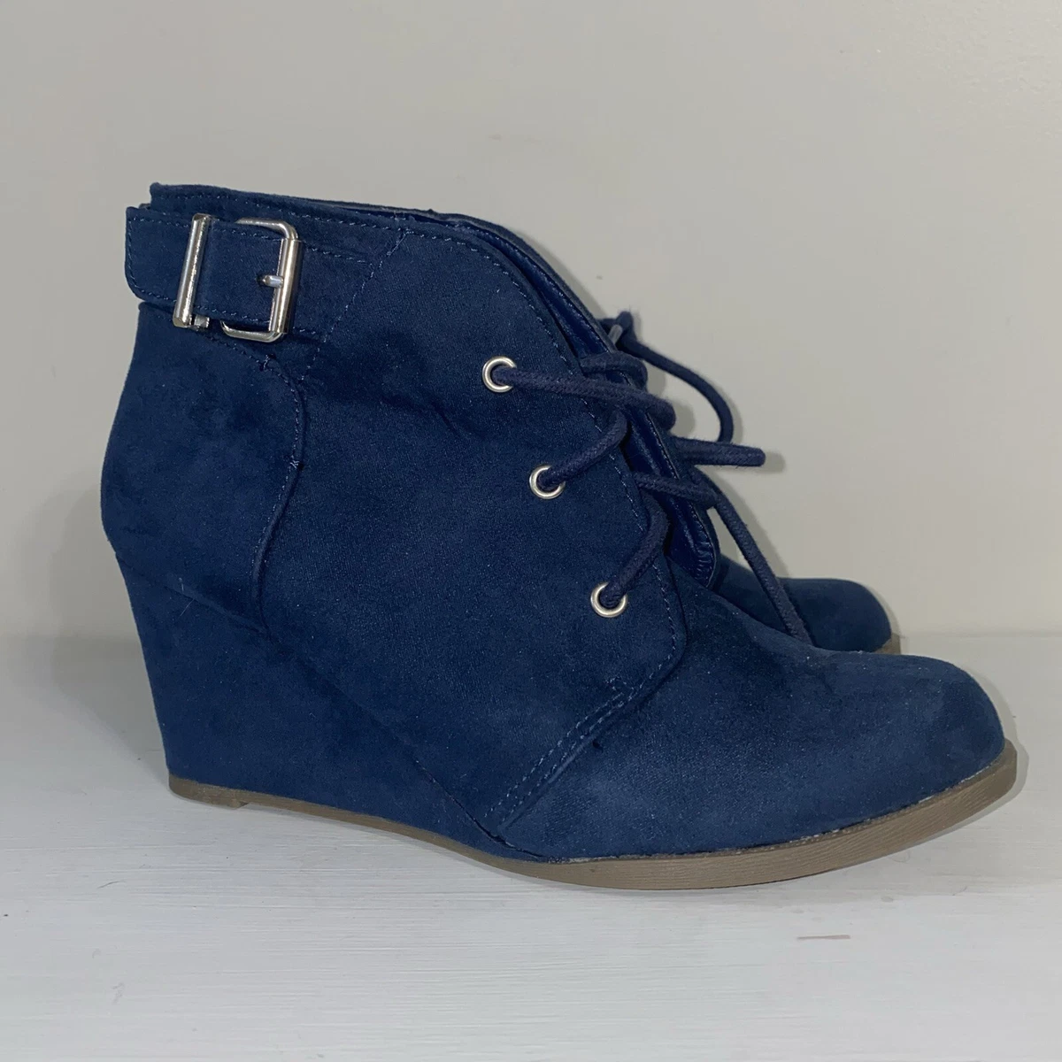 SO blue faux suede wedge ankle boots with buckle Size 6.5