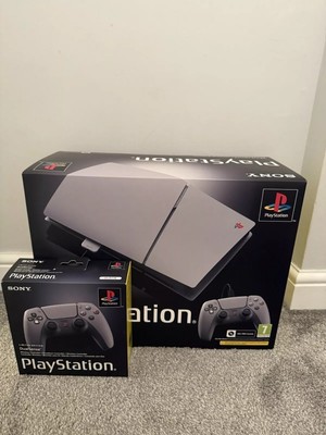 PS5 Digital Bundle 30th Anniversary - Konsole, Portal und extra Controller   