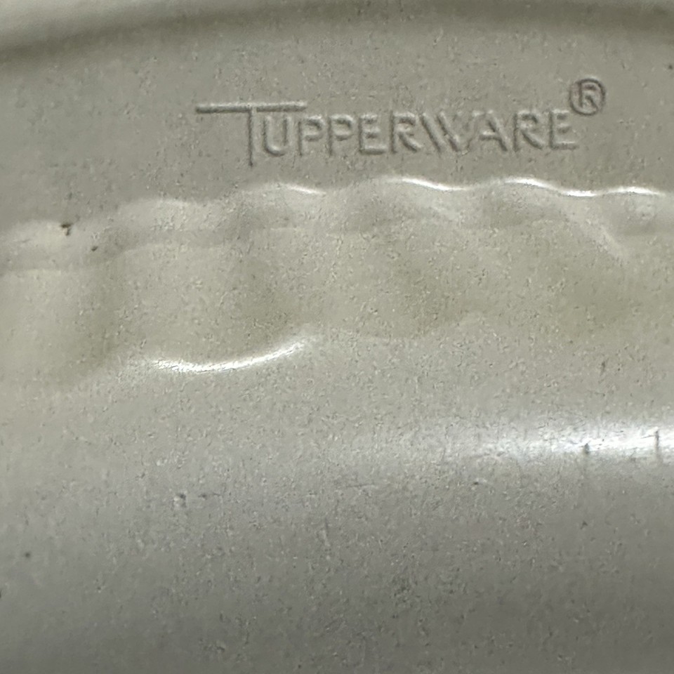 Tupperware Pie 9in. Round container 1766-6 Without Lid | eBay