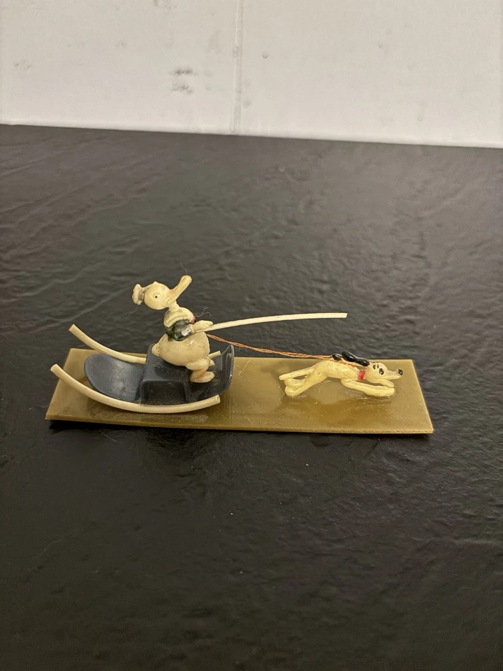 РЕДКАЯ!!! PLUTO ТЯНУТЬ DONALD УТКА В САНЯХ ЦЕЛЛУЛОИД НОВИНКА. Disney 1930-е - Изображение 3 из 4