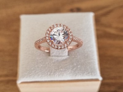 Anillo de compromiso en plata de ley con recubrimiento oro rosa
