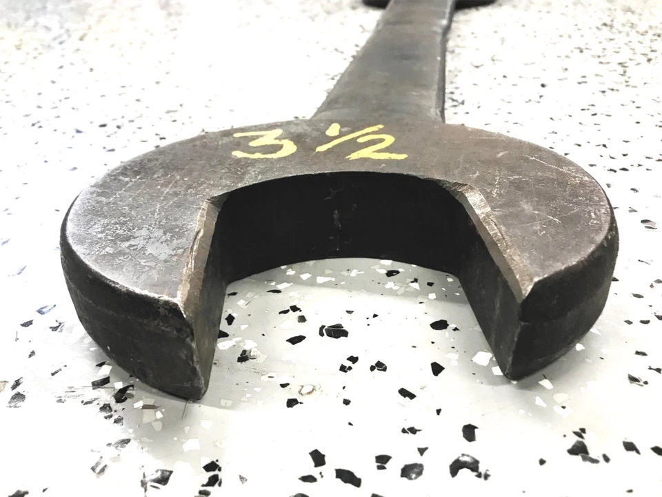 Chave de cabeça Williams 3-1/2" cabeça x 3-15/16" usada - Imagem 3 de 4