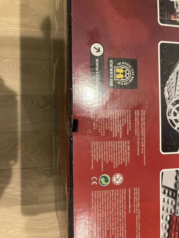 LEGO Star Wars Ultimate Collector Series Millennium Falcon 10179 In 2007 New - Image 3 of 4