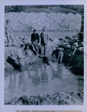 1947 GOLD Diggers Wilson Discover Sutter Mill CA Press Photo