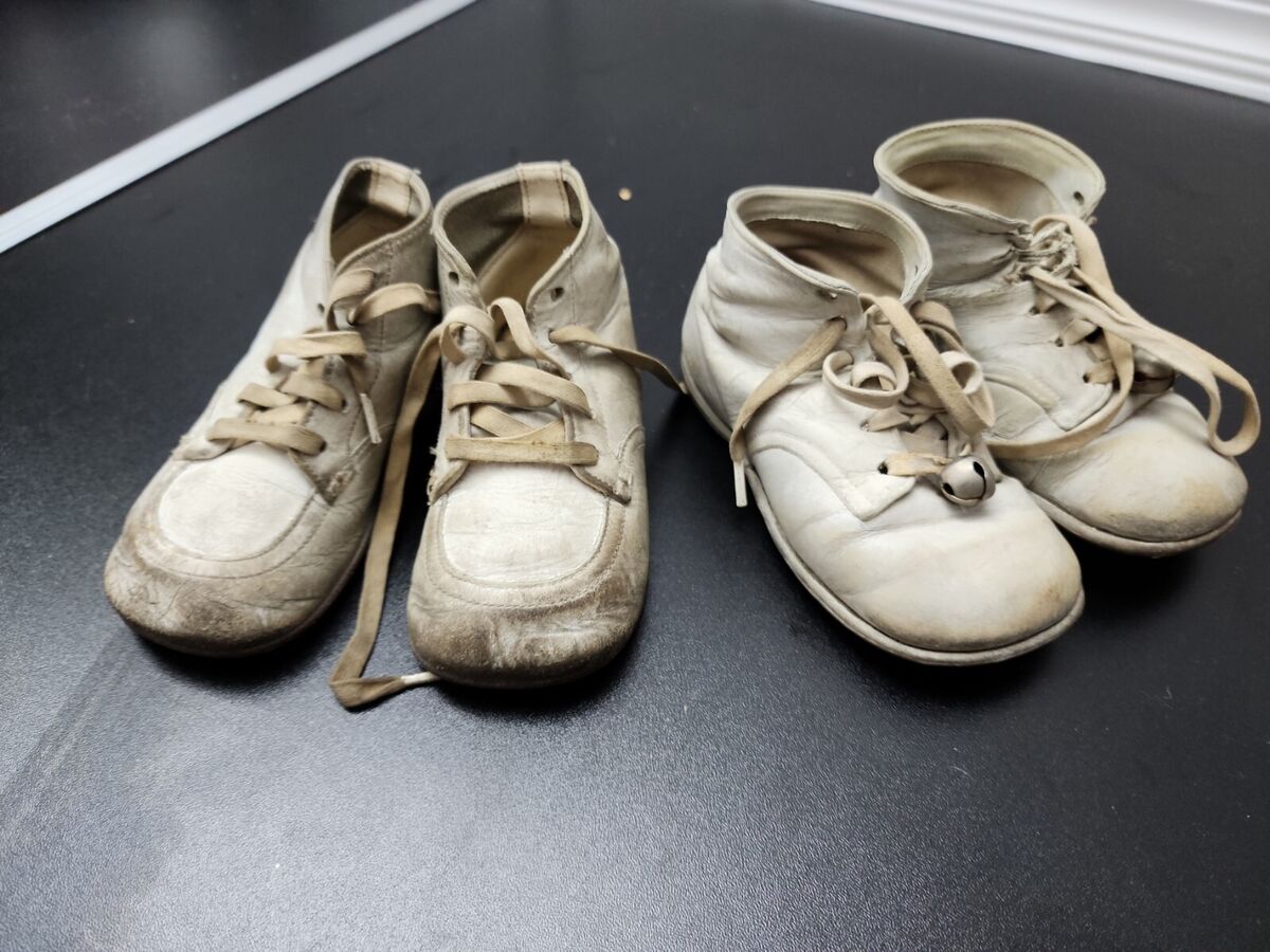 Vintage 60s Wilker Baby Toddler Shoes Size Leather Hard Vintage 60s Wilker Baby Toddler Shoes Size Leather Hard