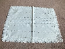 Collectible Beautiful Lace Doily Machine Embroidered White 18 x13" NICE
