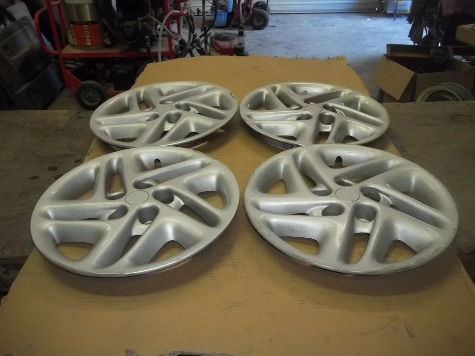 1998 98 99 00 01 Dodge Intrepid Hubcap Rim Wheel Cover Hub Cap 16" OEM USED 529 - Imagem 2 de 4