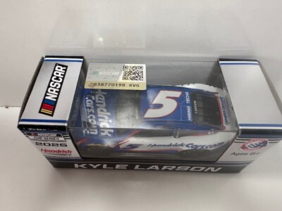 Modèles Réduits NASCAR 1/64 Diecast - 2 Voitures Neuves - Marque Lional Racing - Saison 2024-2025