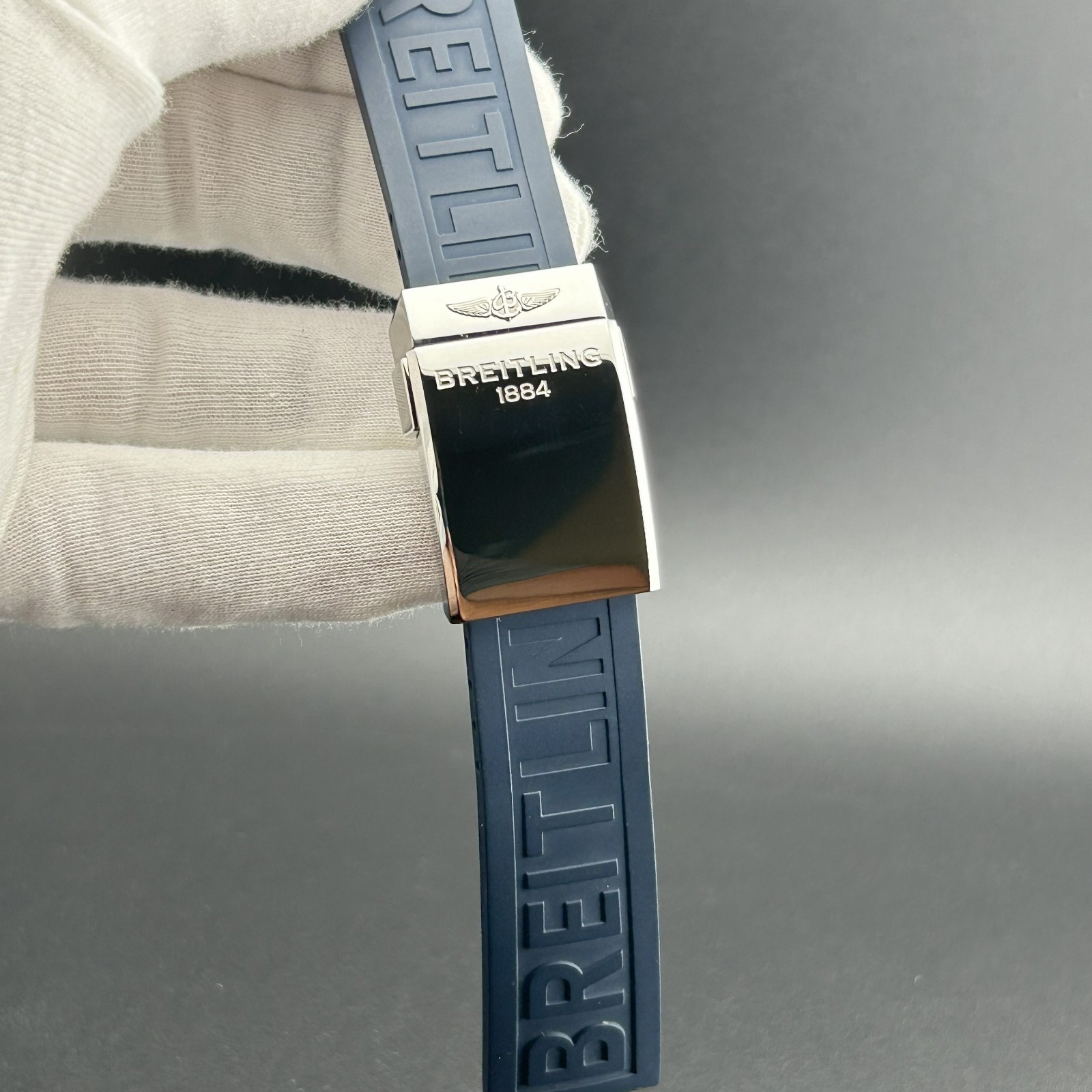 Breitling Avenger II GMT A32390 43mm Blue Dial Watch on Bracelet Xtra Blue Strap