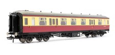 HORNBY 'OO' GAUGE R4407 BR HAWKSWORTH COMPOSITE COACH