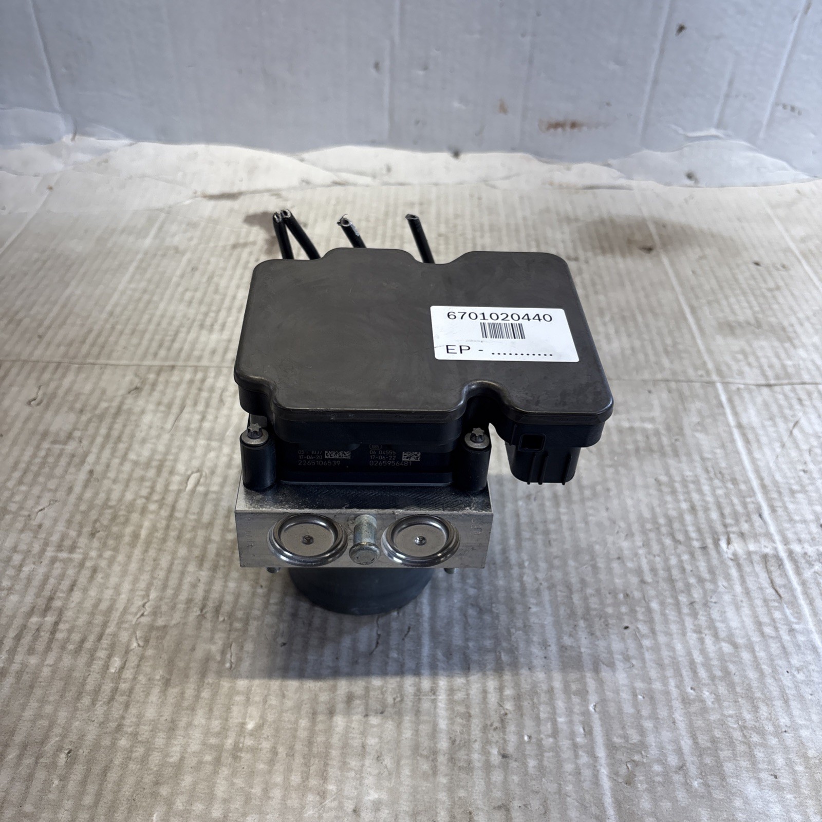 2014-2018 MASERATI GHIBLI SQ4 ABS PUMP / MODULE 6701020440 OEM