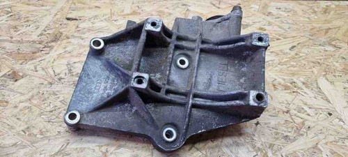 VW PASSAT B5 3B2 Klimakompressorhalterung 028260885A 1.90 Diesel 81kw 31117445