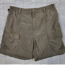 Pflueger Vintage XL $70 Brown Green Cargo Shorts Fishing Outdoor Core
