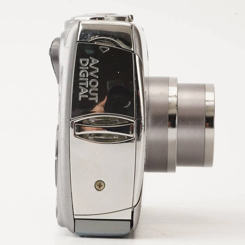 Canon IXY DIGITALE 900 IS Argento - Immagine 4 di 4