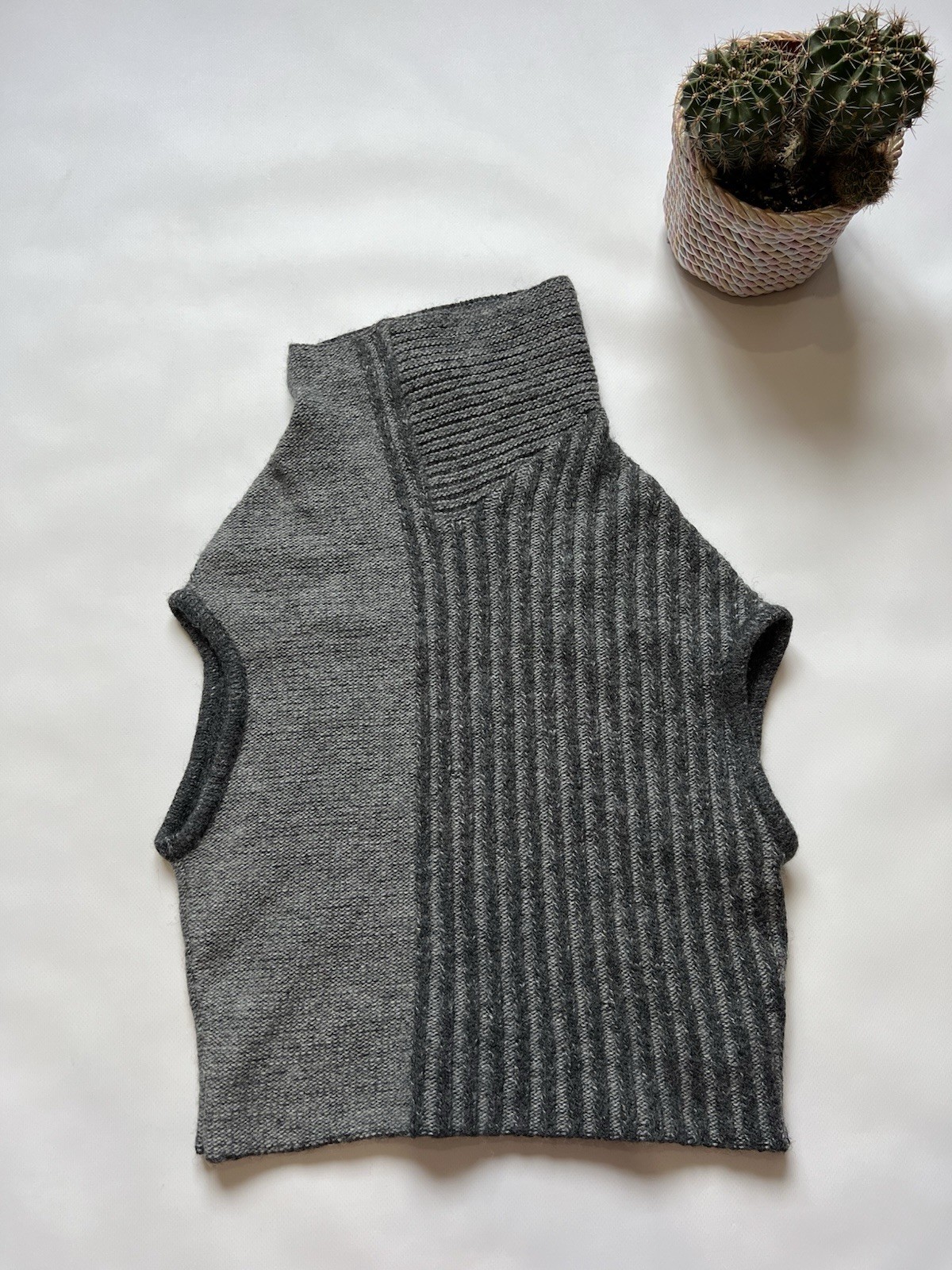 OSKA Womens Wool Vest Sweater Assymetric Size Small