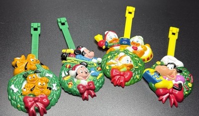 Vintage 1993 Mr Christmas Mickey's Clock Shop Replacement Pendulum Wreath 4