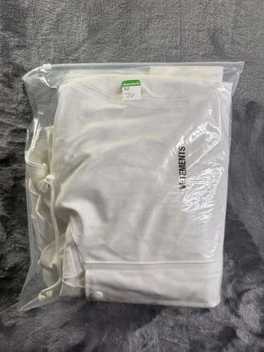 Vetements WAH18 JA24 Men's Raincoat One Size White Underarm Ventilation Eyelets image 11