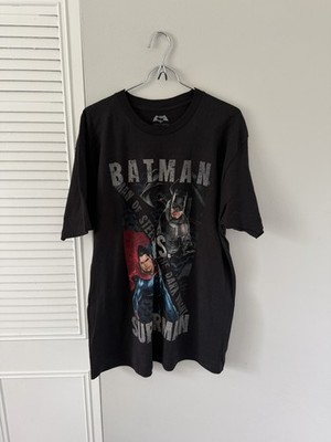 Batman Vs Superman 2016 T-Shirt XL