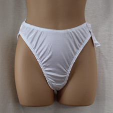 Vintage NWT Sopre White Satin Bikini Panties Size S/M 20-32" Waist