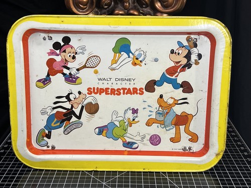 Vassoio pieghevole vintage personaggi Walt Disney superstars metallo TV cena - Foto 1 di 11