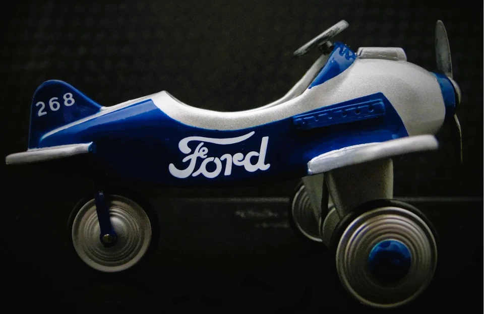 Ford P51 Mustang 1969 Segunda Guerra Mundial Avión MINI Pedal Coche Carrocería Metal MODELO AVIÓN ESCALA Foto 2 de 2