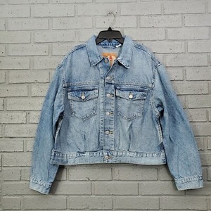$79.50 Levis Oversized Womens Size M 