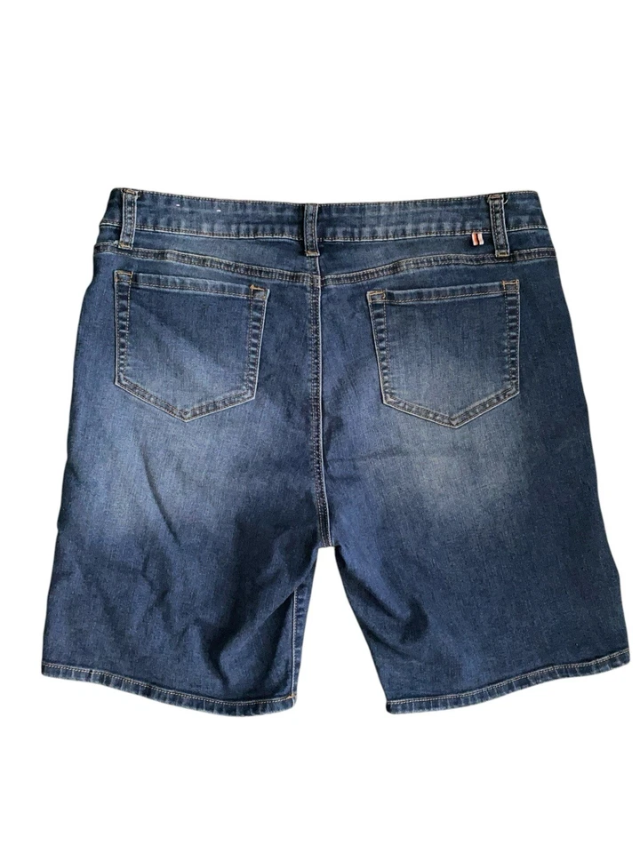 Le Tigre Jean Shorts Womens Size 14 Denim 35" Waist - Image 2 of 4