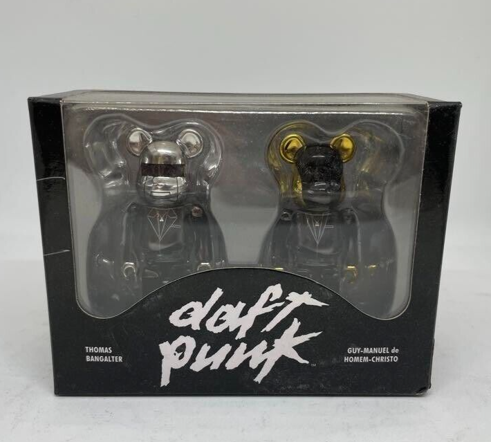MEDICOM TOY BE@RBRICK DAFT PUNK WHITE SUITS Ver 400% 2PACK