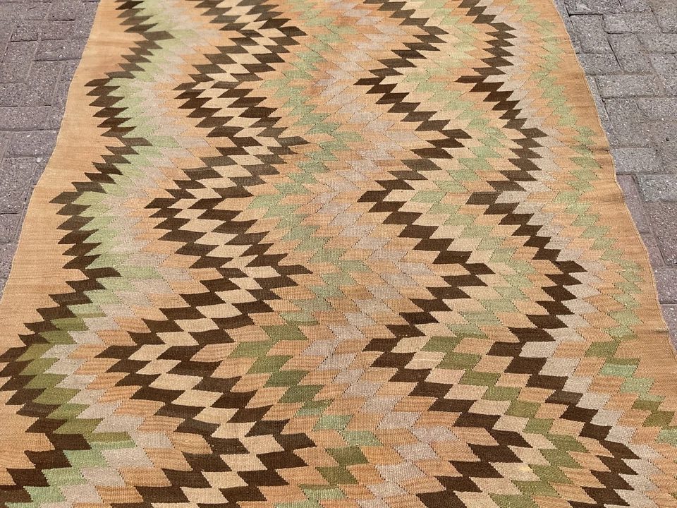 6 x 9 ft Handmade Soft kilim rug vintage kilim rug Turkish rug bedroom rugs - Image 3 of 4