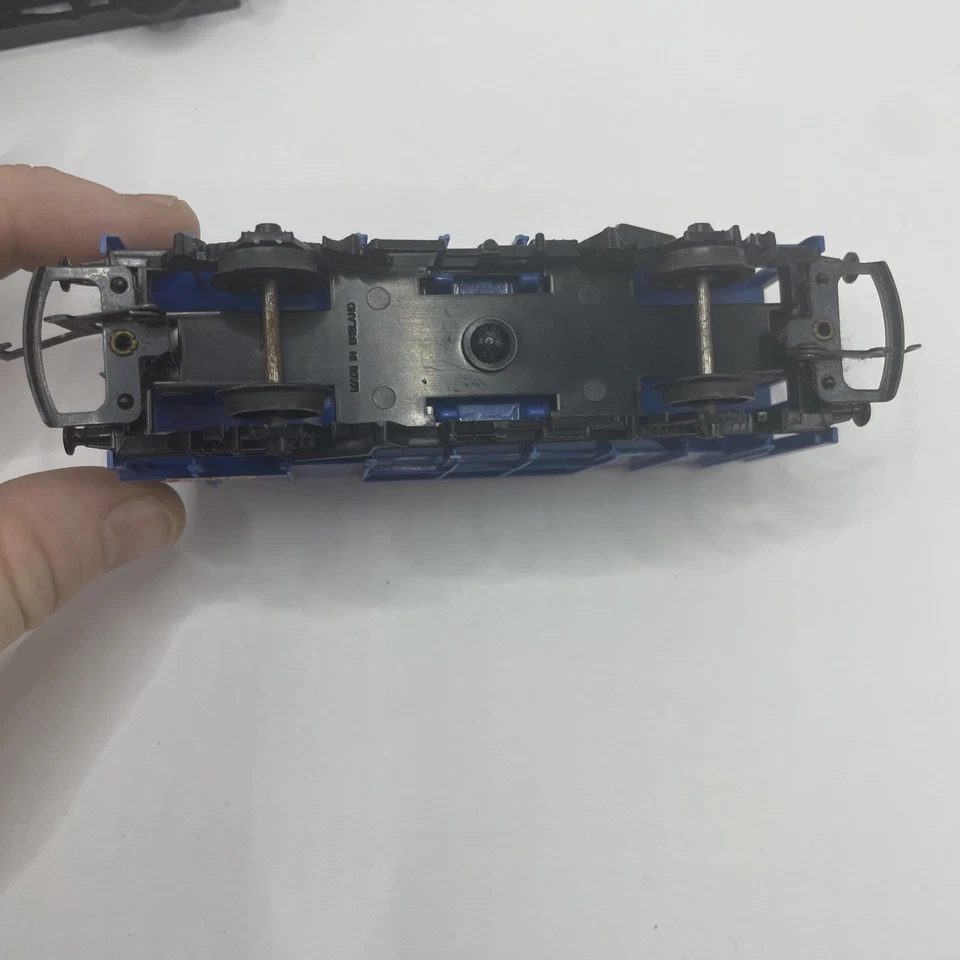 Triang Hornby Train lot- Freight Wagon, Flat Bed, Bulk Grain Hopper USA Ship - Image 4 of 4