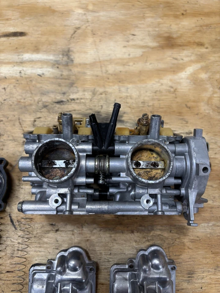 Carburador Kawasaki Brute Force 650 Prairie 650 2002 Keihin CVK Duel Foto 3 de 4