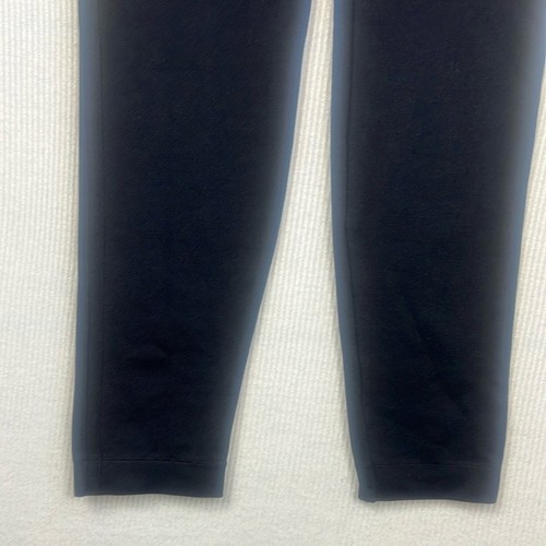 SPANX Size LARGE Look At Me Now Seamless Compression 7/8 Leggings Black - Picture 4 of 9