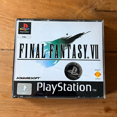 Final Fantasy VII (Sony PlayStation 1 PS1) PAL 2 Discs Jewelcase + Handbuch