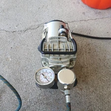 Central Pneumatic Airbrush Compressor 1750 RPM 58PSI Pre-Owned