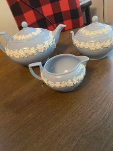 Wedgwood Of Etruria & Barlaston Embossed Queens Ware Tea Pot, creamer and sugar 