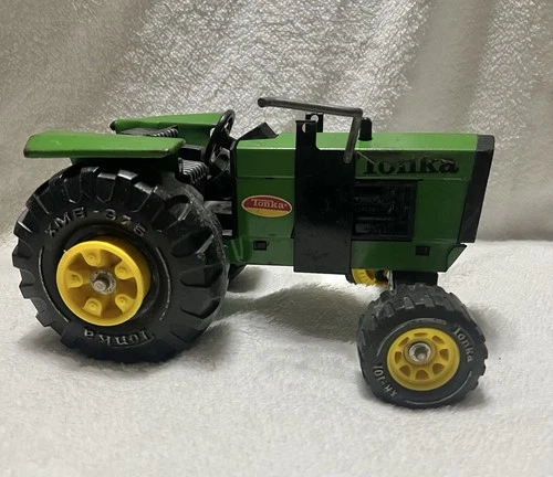 Vintage Tonka Green Tractor XMB 975 XR 101 Pressed Steel & Plastic