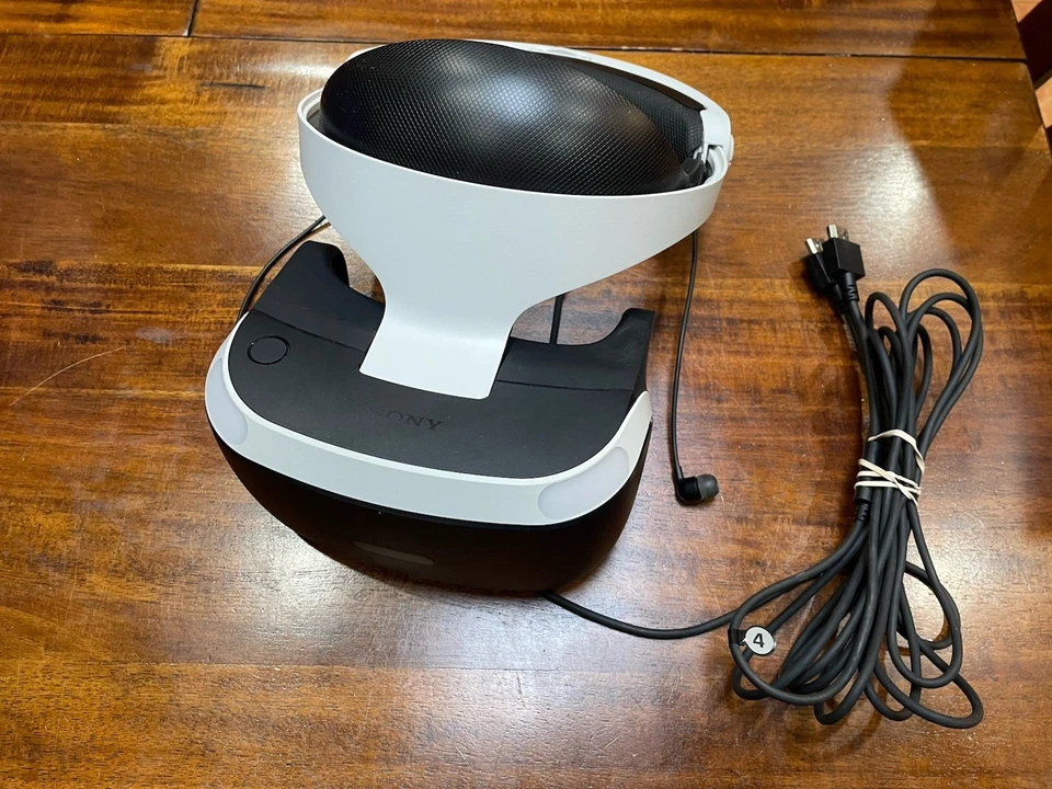 PlayStation 4 VR Bundle CUH-ZVR2 PS4 Virtual Reality, Headset, Camera, One Game - Image 4 of 4