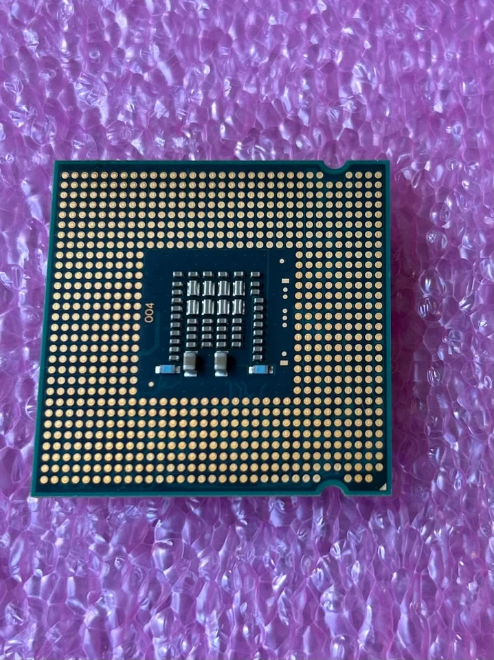 Intel Pentium E5700 3.00GHz Processor - Socket 775 - SLGTH - Tested - Image 2 of 2