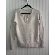 Loft Petites Cream White Boucle Knit Notched V-Neck Wool Blend Sweater XSP
