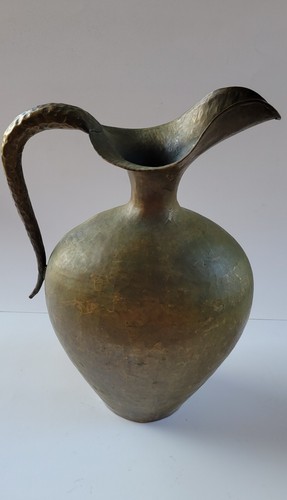 Vintage Marked Italian Handmade Hammered Metal Large Handled Water Pitcher Vase - Picture 12 of 21